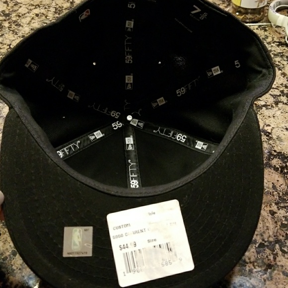 Custom New Era Chicago Bulls Ball Cap - Picture 5 of 8